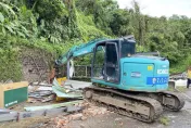 三峽宮廟旁鐵皮屋掩護開職業賭場　警報請拆除怪手出動夷為平地