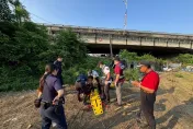 影/高雄騎士車拋錨　見警竟跳橋「原來是失聯移工」