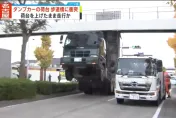 砂石車站起來了！天兵駕駛疑忘放車斗…狠撞天橋「翹孤輪」