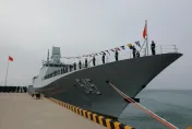 解放軍上新！首艘054B護衛艦「漯河艦」入列　隱身技術獲突破