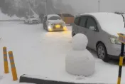 雪人現身！合歡山、雪山「早晨被白雪覆蓋」　積雪達6cm