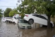 影/一天內降下將近整年雨量！阿根廷港口城市被摧毁至少13死