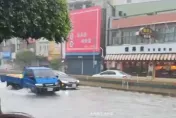 影/台北市雨彈殃及中壢？環北路慘成小河直擊