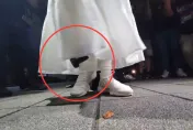 影/貴婦奈奈200萬交保走出北檢　白裙下電子腳鐐曝光
