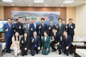 救國團葛永光主任陪同日本自民黨青年局訪問團拜會基隆市謝國樑市長