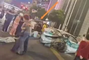 影/悚！汽車「保齡球式」衝撞人群釀2死　福州警：操作不當
