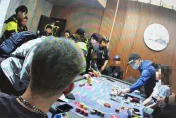 影/北市私人招待所藏賭場　警突襲逮攻堅7人