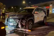 台南警車出勤途中爆車禍！與小黃相撞6人送醫