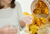 葉黃素護眼效果百搭？醫揭：搞錯方向恐越吃越糟