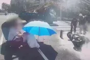 影/高雄「警局前嚴重撞擊車禍」！機車一度起火