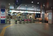 東京地鐵隨機砍人是預謀？日警：嫌犯「半小時前」就進票口