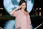懶甩黃曉明、葉珂！Angelababy因Lisa瘋馬秀遭軟封殺1年　知情人鬆口：明年有好消息