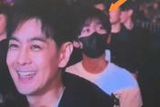 帥基因神遺傳！林志穎父子現身周杰倫演唱會　15歲Kimi正面照疑曝光