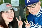 超親民！田中千繪朝聖大谷50轟球　「親回每則留言」被讚爆