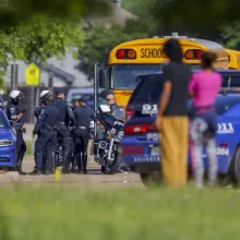 影/美校園槍擊案又一樁！德州17歲高中生持槍射殺同學　死者身中6槍慘死