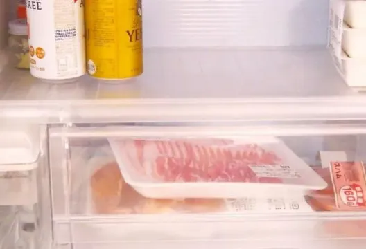 肉放冷凍≠永生肉！飄抹布味、摸完手黏像沾膠水趕緊丟