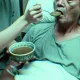 53歲男魂斷護理之家！家屬淚控「看他吐了還繼續餵」  食道、氣管被食物塞爆