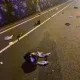 影/死前自撞畫面曝！宜蘭台2線23歲男闖對向撞噴喪命　機車碎片散一地