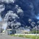 關緊窗！台南工廠大火炸出「黑煙蕈狀火球」　下風6區注意髒空氣來襲