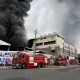 快訊/大發工業區「電路板工廠大火」爆炸聲頻傳　惡臭黑煙沖天