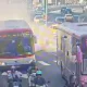 北市中正橋公車突冒濃煙　乘客嚇壞急疏散逃命