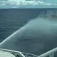 勝榮財36號與大陸漁船擦撞　海巡署：永康艦發射水砲並無不妥