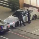 影/中壢BMW男停車「吸氣球」拒檢欲逃！警破窗抓包副駕放笑氣鋼瓶