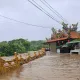 淡水三芝暴雨「寺廟成水中孤島」！ 慘況曝光　里長驚喊：40年來從沒這麼大豪降雨