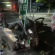 台南死亡車禍！車輛猛撞號誌桿半毀　駕駛重傷送醫不治