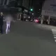 影/高雄情傷女夜半街頭哭喊「為何丟下我」　警即刻救援