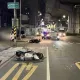 影/高雄嚴重車禍！2車追撞「安全帽噴飛」、1人「頭部重創」