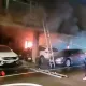 驚悚母親節！三峽透天厝大火　媽帶兒子「2樓窗戶跳下」逃生