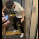 台鐵18歲喪屍男「激烈狂抖」腳邊有筆狀物　鐵警：感冒畏寒