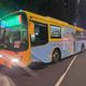 北市南京東路車禍！公車撞庇護島失控「衝上人行道」　2人受傷送醫
