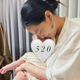 現蹤信義區拍貼！曾之喬產後3個月「辣露事業線」　二胎進度曝光