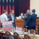 直擊／地方補助款論戰　吳秉叡嗆「違法會議」朝野爆衝突