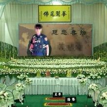 怒貼3小王靈堂照！　疲老闆怒爆妻「偷吃警察跟藥師」