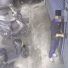 慣竊偷工廠遭屋主撞見　竟辯「被追殺借躲一下」