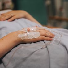 比流感更兇！新冠死亡風險多2倍　6成民眾是疫苗猶豫者
