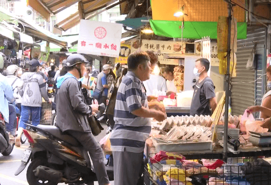 他到市場買豆腐問「1斤多少」竟被笑　內行揭關鍵：沒人會算