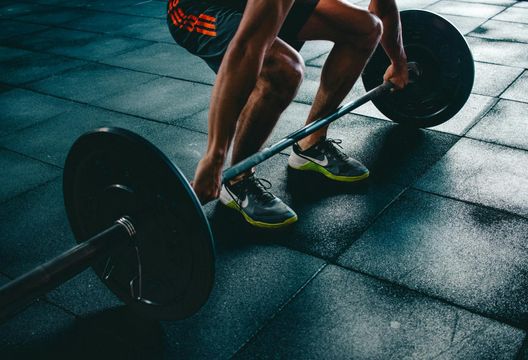 身體變壯不一定是好事！她重訓胸部變大　檢查竟罹乳癌