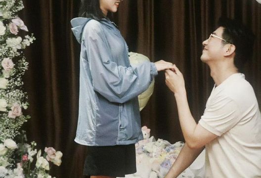 陸短劇大熱！「大叔蘿莉」CP成真　于龍、楊咩咩宣布婚訊