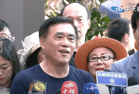 郝龍斌反悔辯論被罵爆！晚間急滅火：參加10/4、10/11辯論會