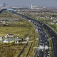 塞車要幹嘛？女子檢舉「50台車違規走路肩」　爽領獎金6600元...網譙:缺德