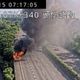影/假日出遊注意！國1火燒車「燃成骨架」驚悚直擊