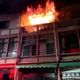 高雄民宅驚悚火警！父冒險救4歲兒跳樓求生　雙雙受傷送醫