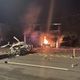 悚！桃園新屋「燃燒慘劇」　轎車撞進民宅波及2車通通燒光