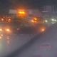 影/國3西湖段4大小車「雨中撞成一團」！傷亡不明全線封閉中