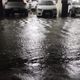 雷雨南下狂轟！台中大甲下到淹水　居民被迫漏夜移車