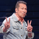 唱〈故事的真相〉40年！黃仲崑上哈林節目笑曝：我一直在勸世